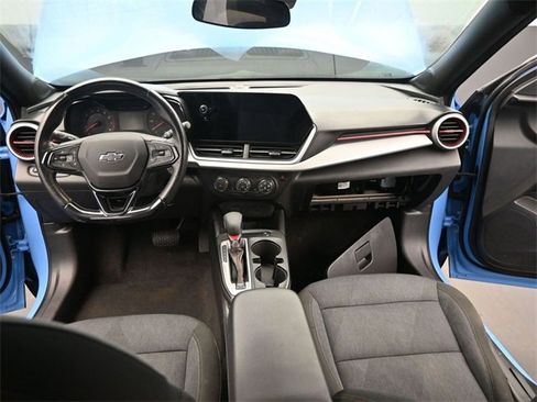 Certified 2024 Chevrolet Trax RS w/ Driver Confidence Package image 23