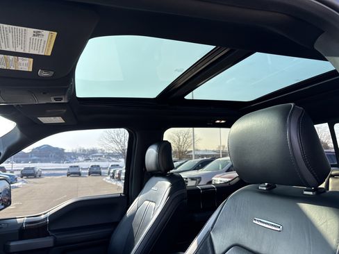 Used 2017 Ford F150 Platinum w/ Equipment Group 701A Luxury image 12