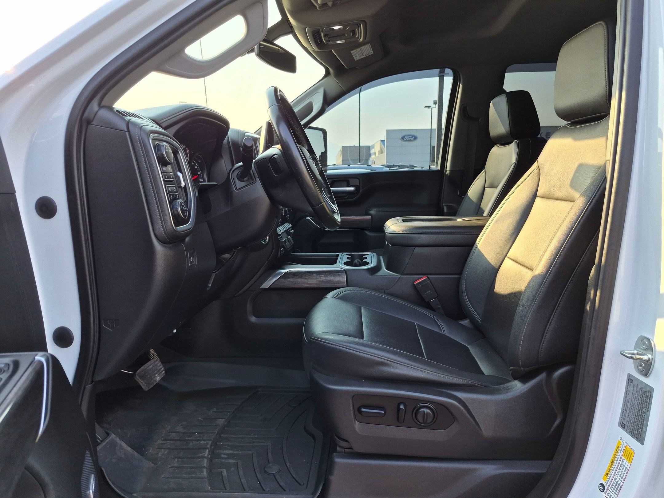 Used 2021 Chevrolet Silverado 2500 LTZ w/ LTZ Plus Package AWD/4WD image 15