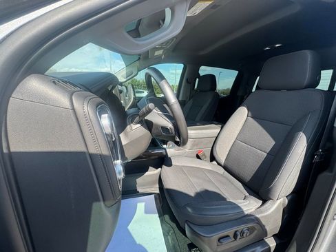 Used 2022 GMC Sierra 1500 Elevation w/ Preferred Package image 12