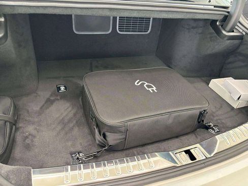 New 2025 Bentley Flying Spur Plug-In Hybrid image 44