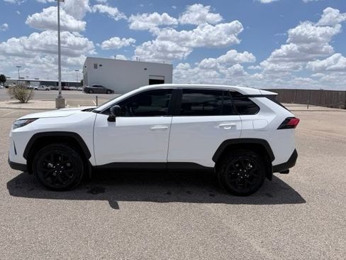 Used 2024 Toyota RAV4 LE FWD image 8
