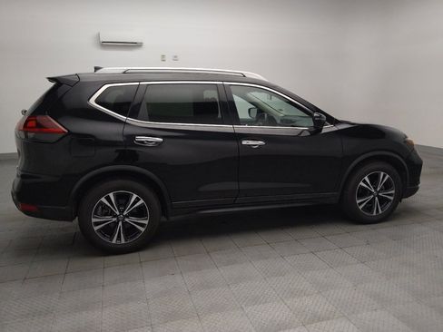 Used 2020 Nissan Rogue SV w/ Premium Package FWD image 10