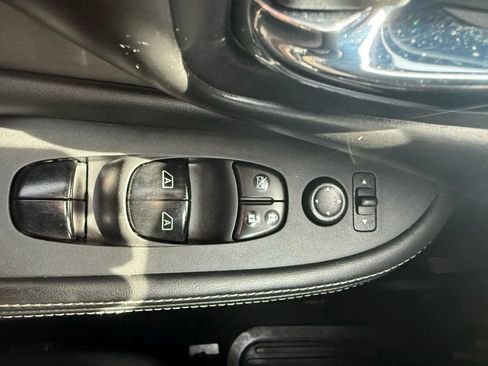 Used 2021 Nissan Murano SV image 26