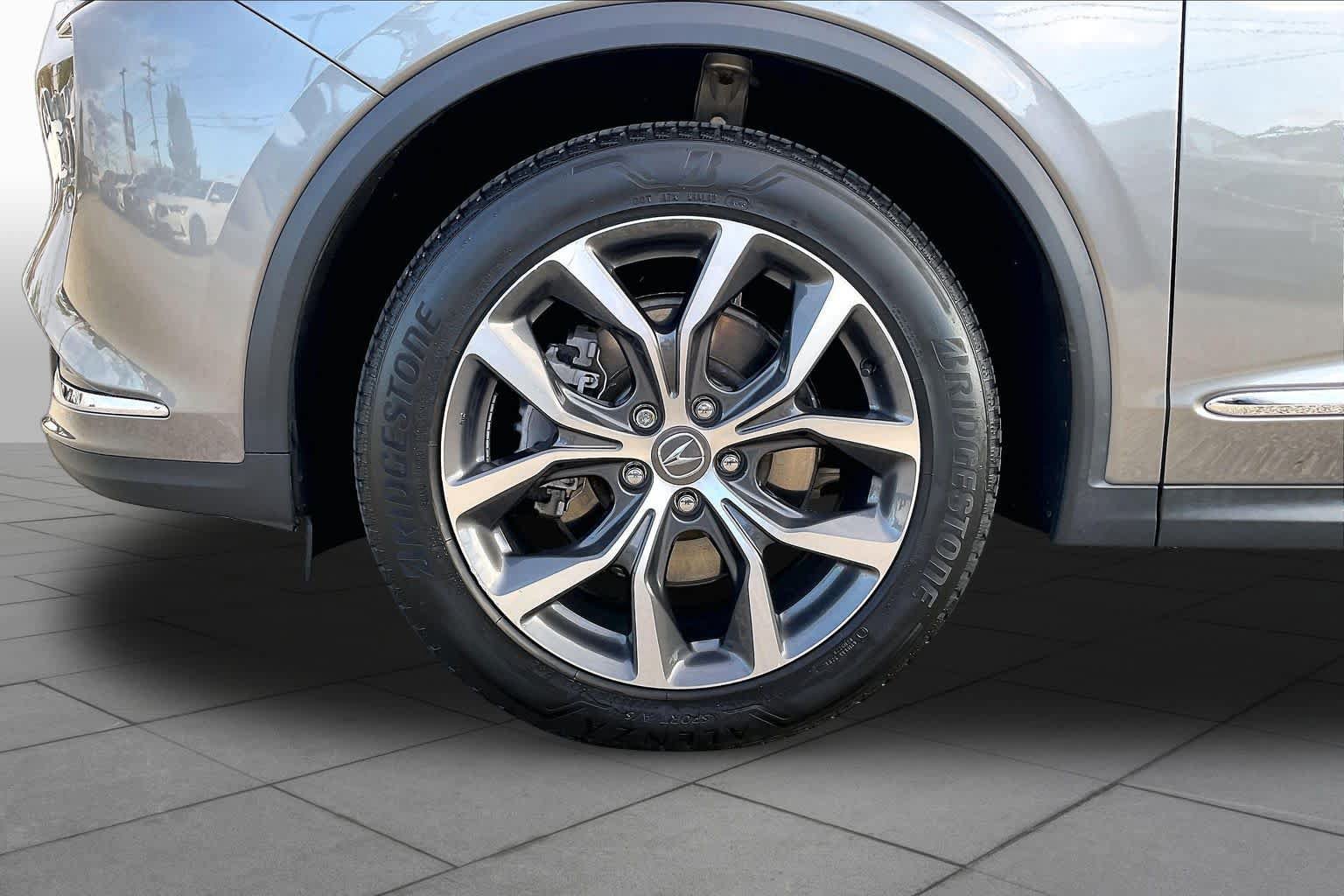 Used 2024 Acura MDX w/ Technology Package AWD/4WD image 11