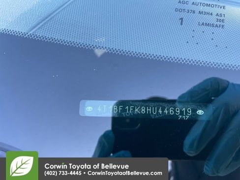 Used 2017 Toyota Camry SE w/ Moonroof Package image 28