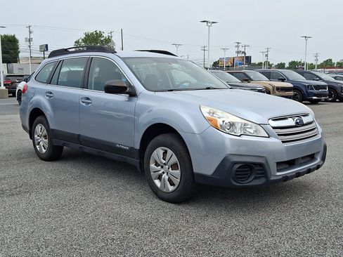 Used 2013 Subaru Outback 2.5i AWD/4WD image 3