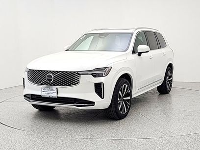 New 2025 Volvo XC90 B6 Core w/ Climate Package