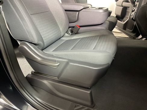 Used 2023 Chevrolet Silverado 1500 Custom image 23