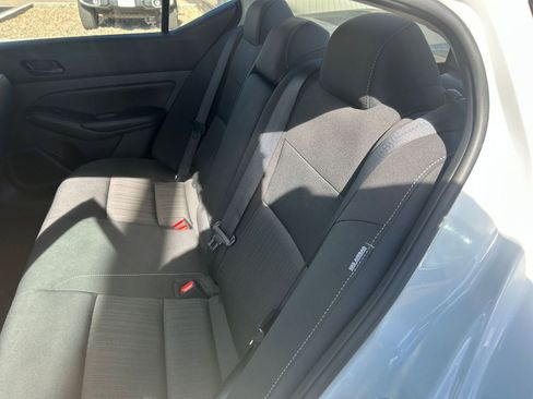 Used 2025 Nissan Altima 2.5 SV image 37