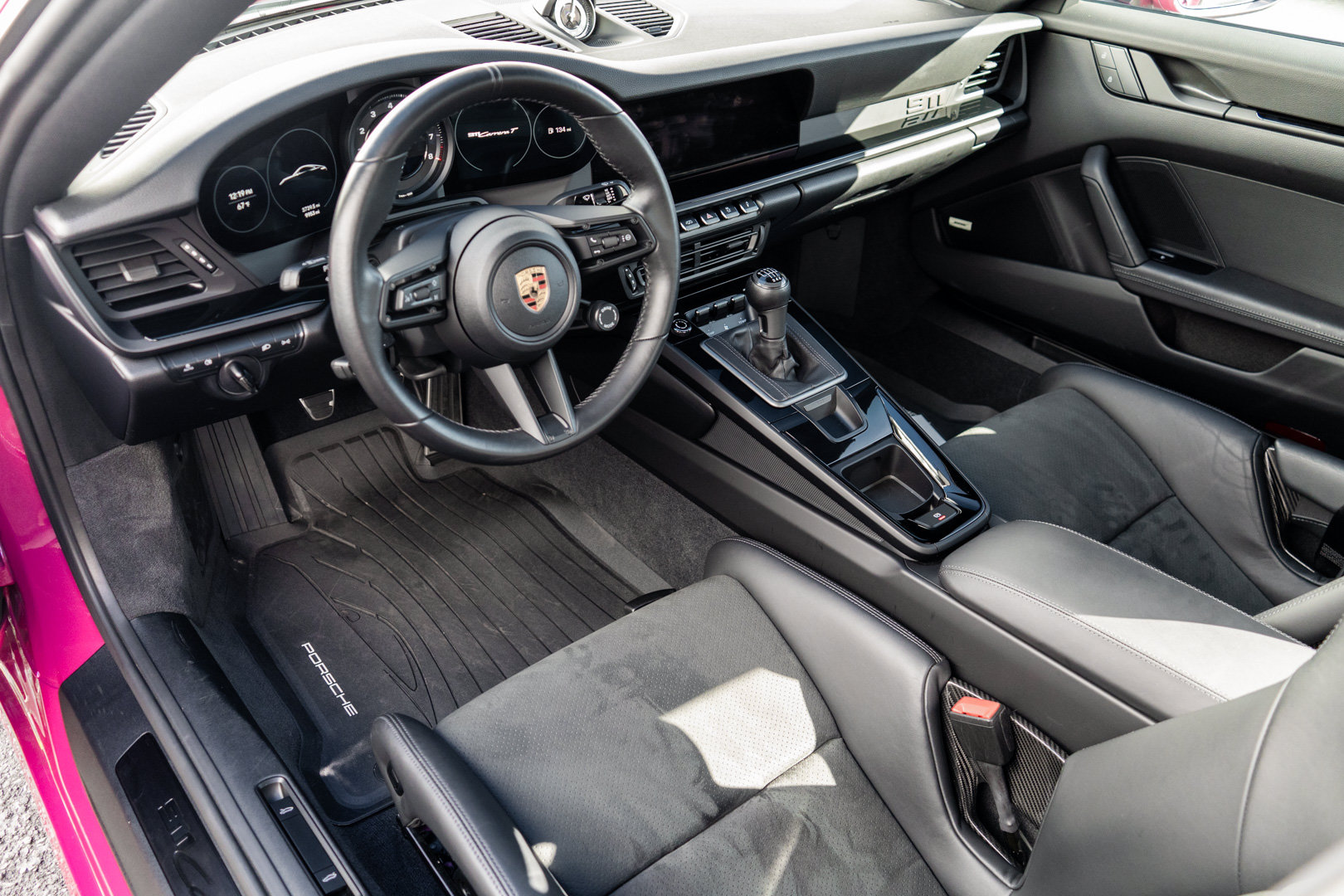 Used 2024 Porsche 911 Carrera T RWD image 10