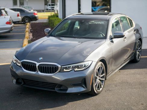 Used 2020 BMW 330i Sedan w/ Convenience Package RWD image 7