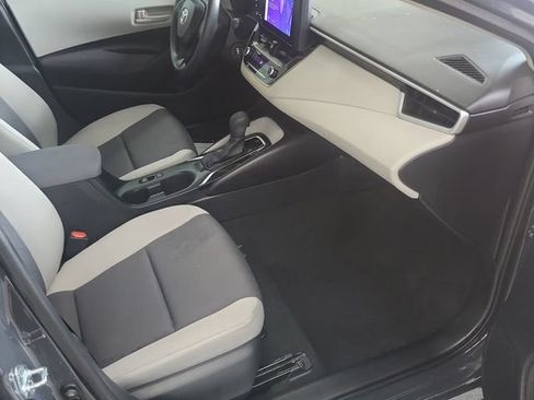 Used 2025 Toyota Corolla LE FWD image 13
