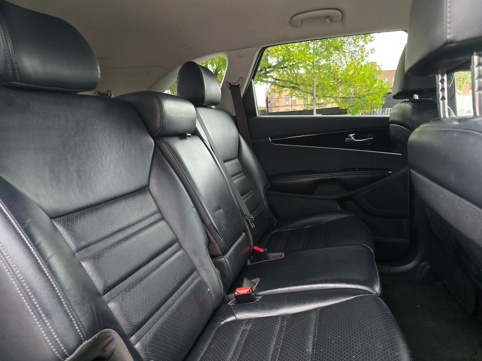 Used 2019 Kia Sorento EX AWD/4WD image 23