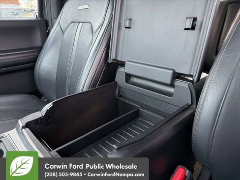 Used 2015 Ford F150 Platinum w/ Equipment Group 701A Luxury image 23