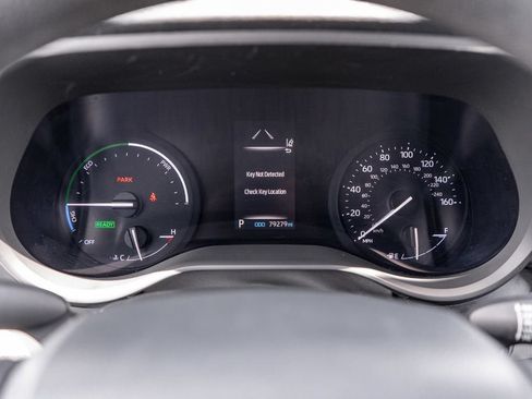 Used 2023 Toyota Sienna LE FWD image 25