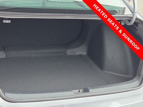Used 2024 Honda Civic Touring image 9