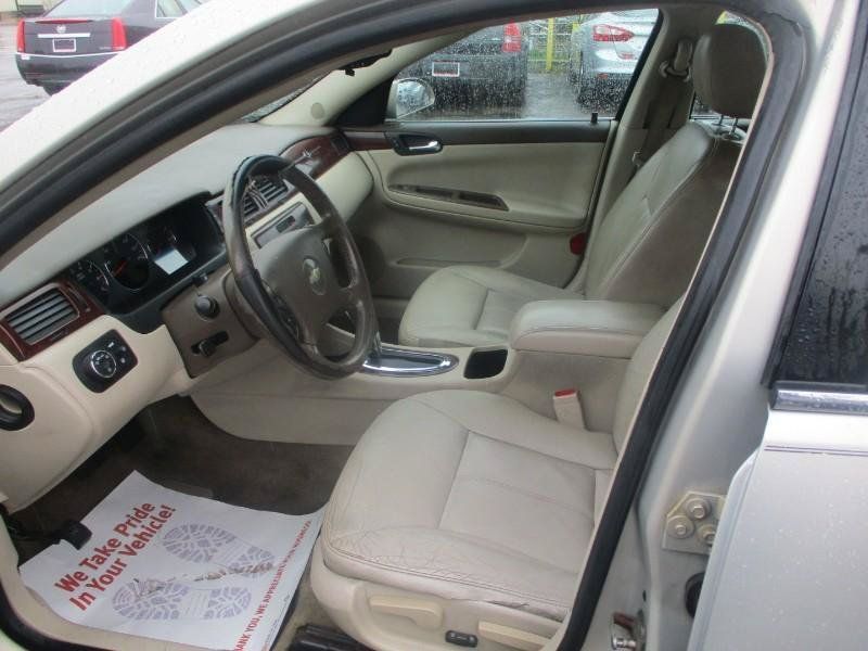Used 2008 Chevrolet Impala LT w/ Luxury Edition Package FWD image 10