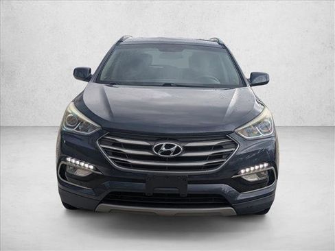 Used 2017 Hyundai Santa Fe Sport FWD image 2