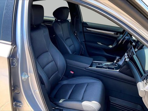 Used 2022 Honda Accord Sport image 8