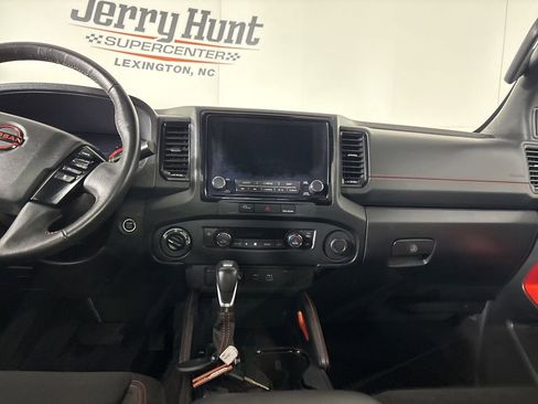 Used 2023 Nissan Frontier PRO-4X w/ Technology Package image 21