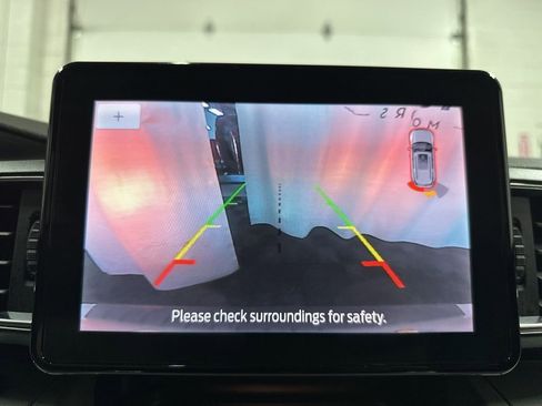 Used 2024 Ford Explorer XLT w/ Equipment Group 202A image 28