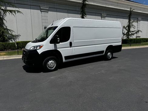 Used 2023 RAM ProMaster 3500 w/ Driver Convenience Group image 2