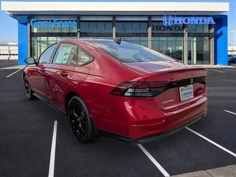 Used 2025 Honda Accord SE image 3