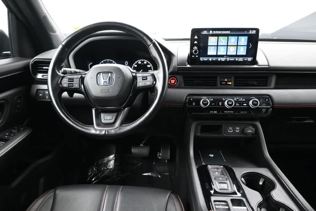Certified 2024 Honda Pilot TrailSport image 19