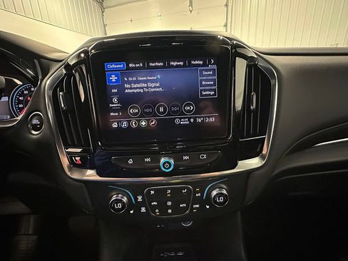 Used 2023 Chevrolet Traverse LT AWD/4WD image 35