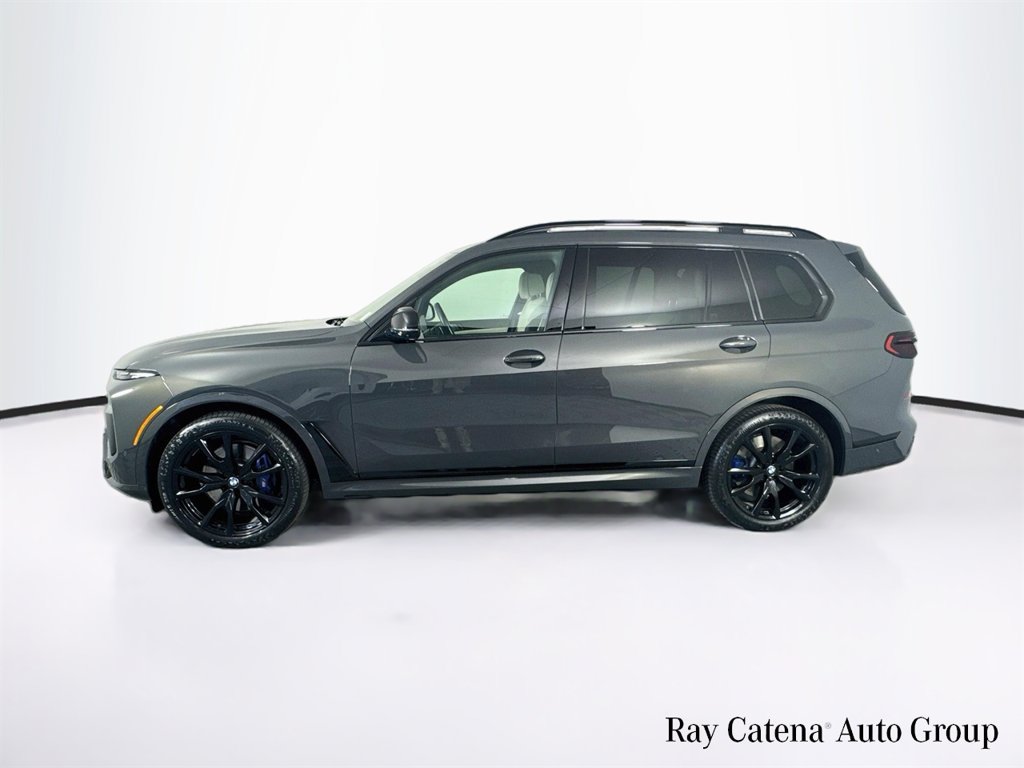 Used 2025 BMW X7 M60i AWD/4WD image 4