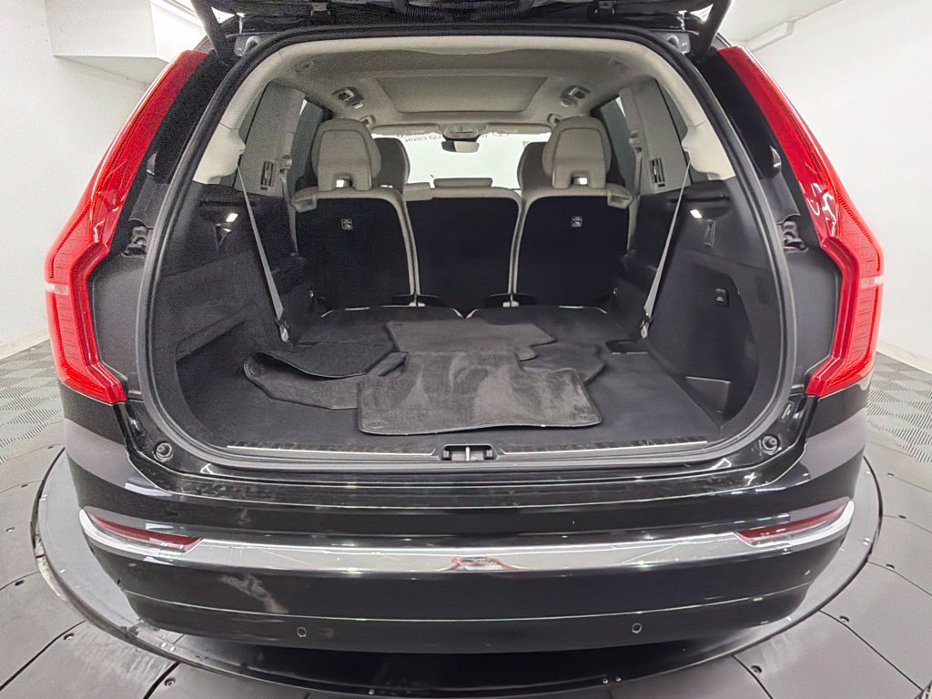 Used 2023 Volvo XC90 B6 Plus AWD/4WD image 15
