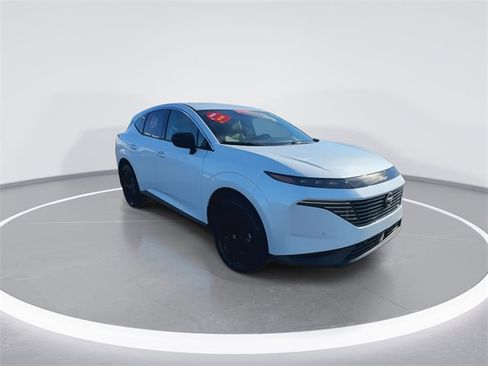 Certified 2025 Nissan Murano SV image 2