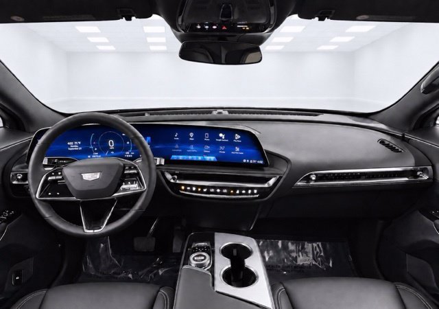 Used 2024 Cadillac Lyriq Tech w/ Driver Assist Package AWD/4WD image 23
