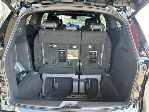 Used 2026 Toyota Sienna Limited FWD image 19