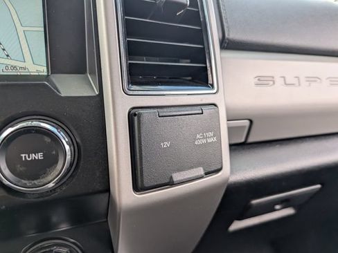 Used 2019 Ford F250 Lariat w/ Lariat Ultimate Package AWD/4WD image 33