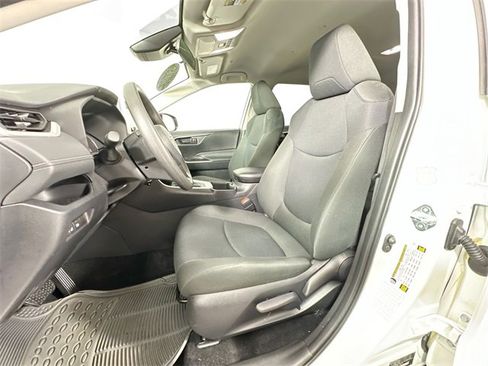 Used 2025 Toyota RAV4 LE image 18