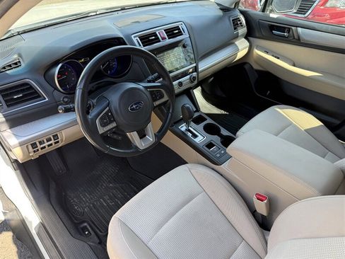 Used 2016 Subaru Outback 2.5i Premium AWD/4WD image 2