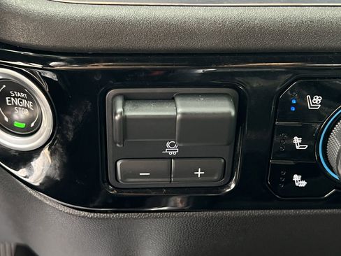 Used 2024 Chevrolet Silverado 2500 LTZ w/ LTZ Plus Package image 23