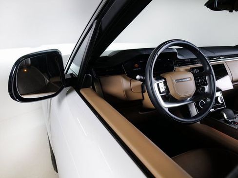 Used 2023 Land Rover Range Rover SE AWD/4WD image 24