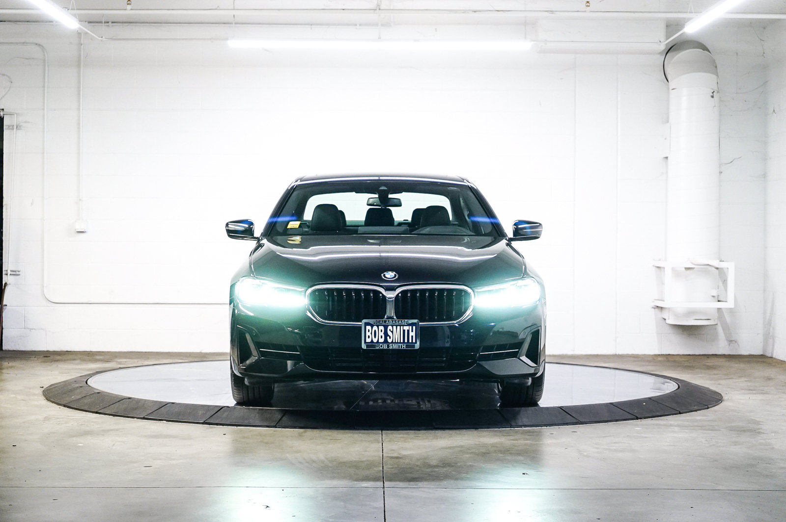 Certified 2023 BMW 540i w/ Premium Package RWD image 2