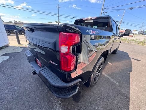 Used 2022 Chevrolet Silverado 1500 RST w/ Convenience Package II AWD/4WD image 5