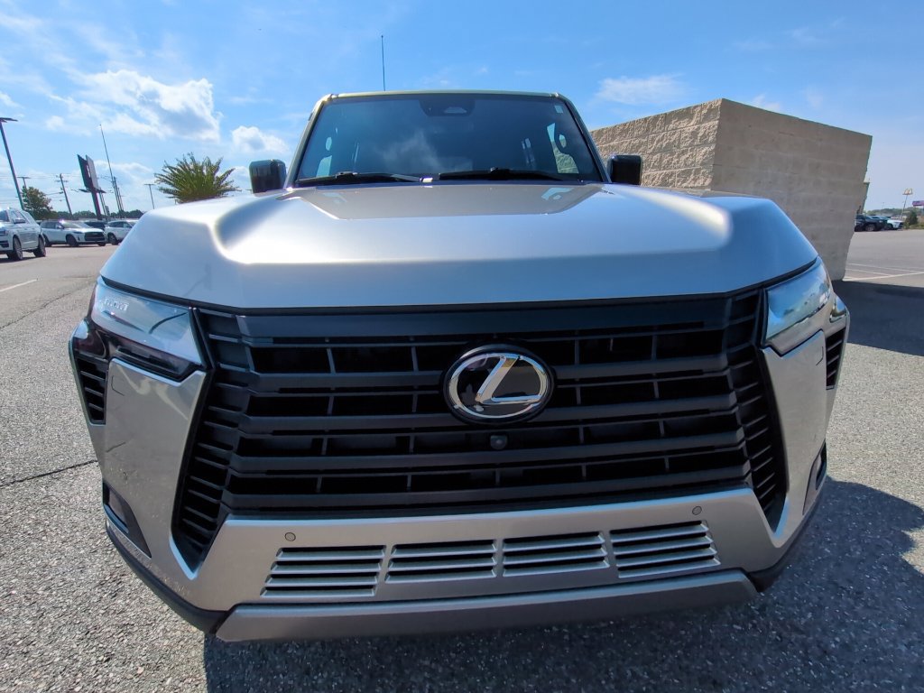 Used 2024 Lexus GX 550 AWD/4WD image 2