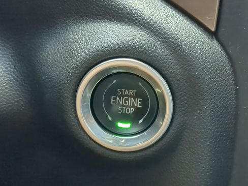 Used 2022 Chevrolet Silverado 3500 High Country image 26