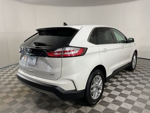 Used 2022 Ford Edge SEL w/ Convenience Package image 9