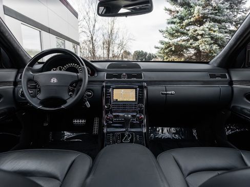 Used 2009 Maybach 57 S image 23