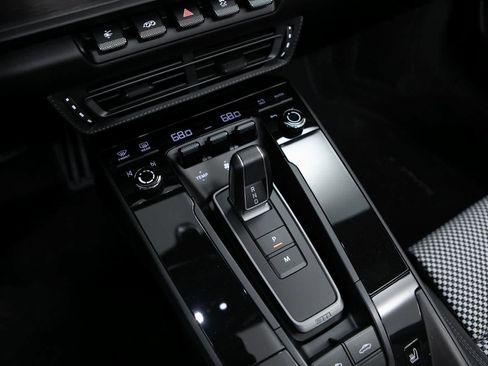 Certified 2023 Porsche 911 50th Anniversary Edition image 22