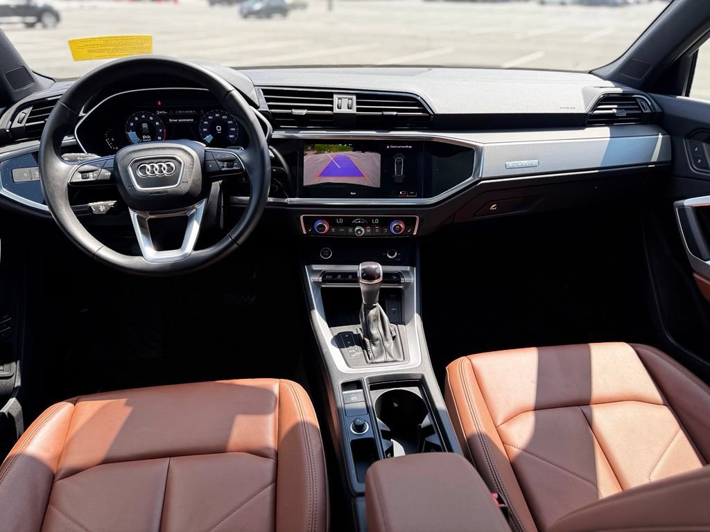 Certified 2025 Audi Q3 2.0T Premium w/ Convenience Package AWD/4WD image 10