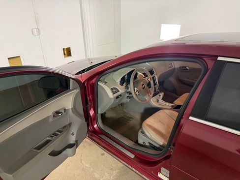 Used 2010 Chevrolet Malibu LT w/ HFV6 Engine Package FWD image 9