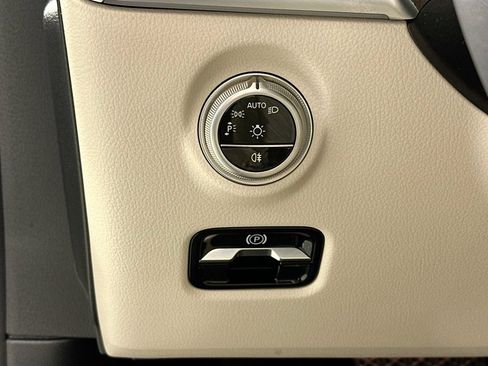 Used 2026 Mercedes-Benz C 300 Sedan image 10